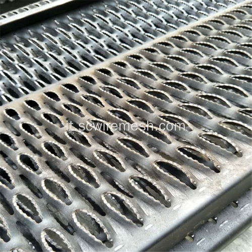 Passerella antisdrucciolo perforata in lamiera di acciaio inox / alluminio